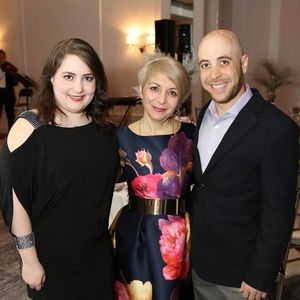 Meet your Posher, Elaine